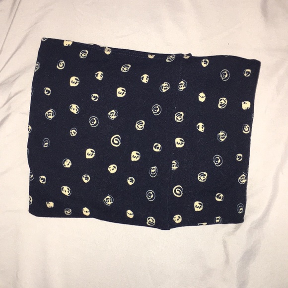 Navy and cream polka dot printed LuLaRoe leggings - Picture 2 of 3